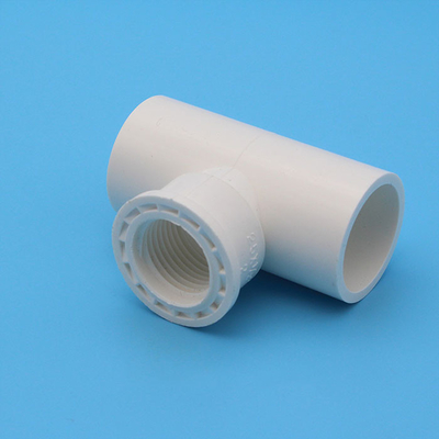 PVC γράμμα Τ 25mm 30mm τοποθετήσεων σωληνώσεων παροχής νερού που προσαρμόζονται άσπρο